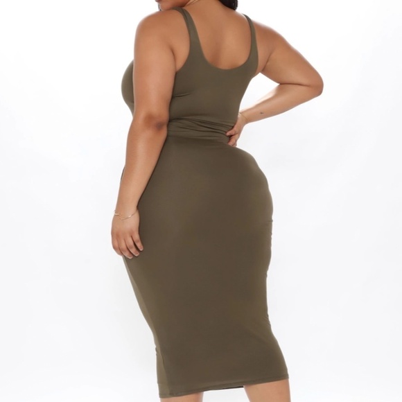NWT Fashion Nova Plus Summer Sleeveless Olive Midi Dress Size 2X - Picture 4 of 4